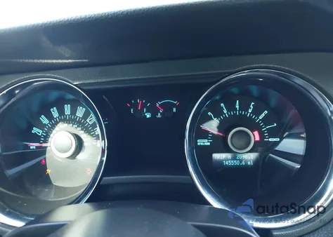 2013 Ford Mustang V6 z USA, uszkodzony, nr VIN 1ZVBP8AM6D5226425